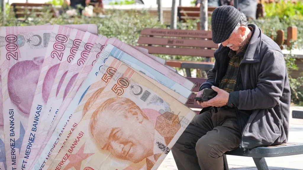 Emekli Bayram İkramiyesi 2026 Ne Kadar Olacak? İşte Masadaki 3 Senaryo